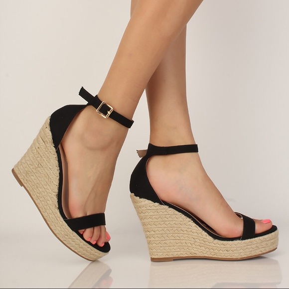 5⭐️BLACK OPEN TOE ESPADRILLE WEDGES - Shoe - Picture 2 of 4